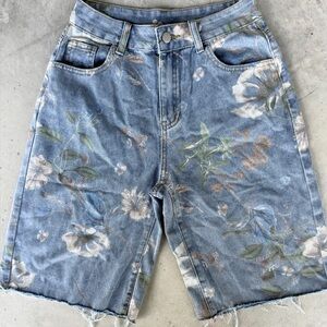 Women’s Floral Relaxed Long Shorts - artsy, girly
